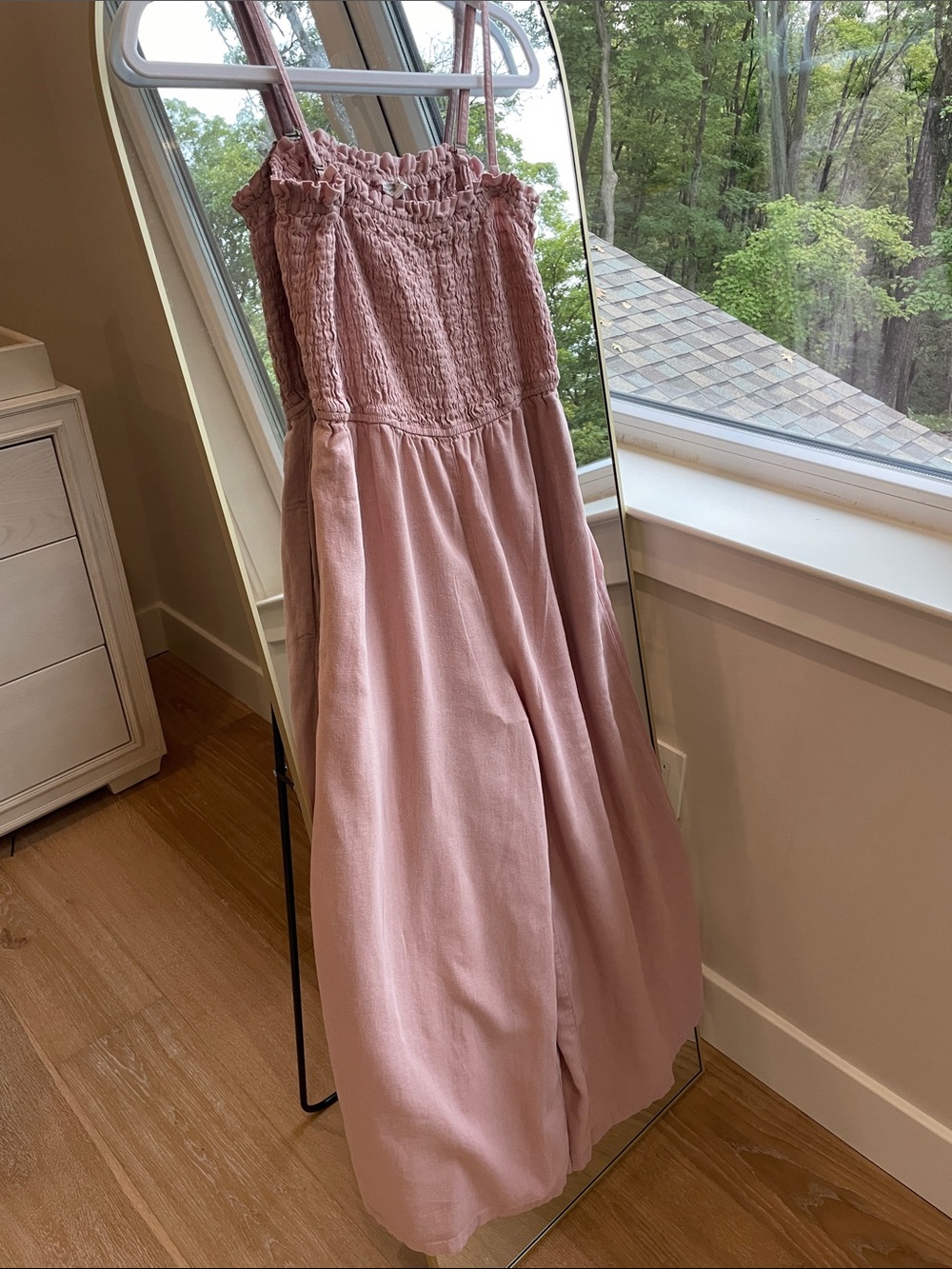 Anthropology Wide Leg Jumpsuit in Dusty Pink Size Small Like New
